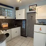 Vakantiehuis Maison Pres Du Port, Avec Cour, Terrasse Equipee, A 400m De La - Fr-1-224b-209 Noirmoutier-en-l'Ile
