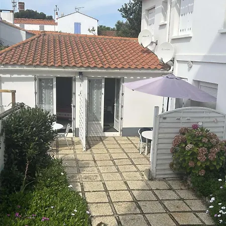 Maison Pres Du Port, Avec Cour, Terrasse Equipee, A 400m De La - Fr-1-224b-209 Holiday home *